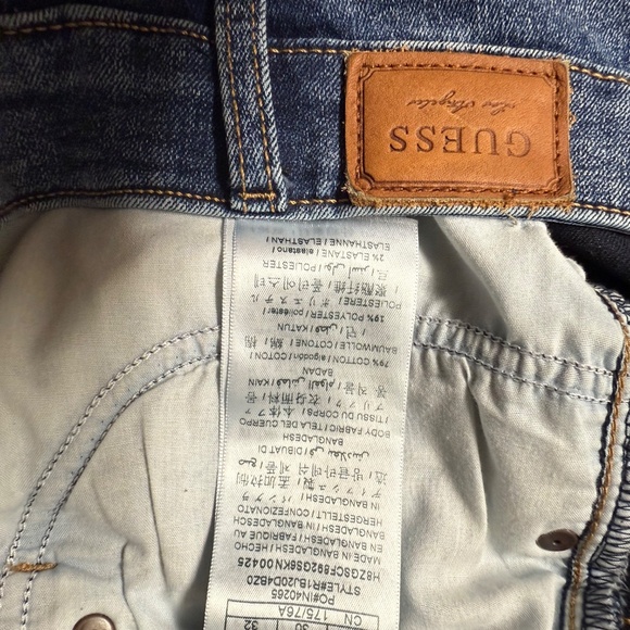 Guess Women Jeans- - Picture 3 of 3